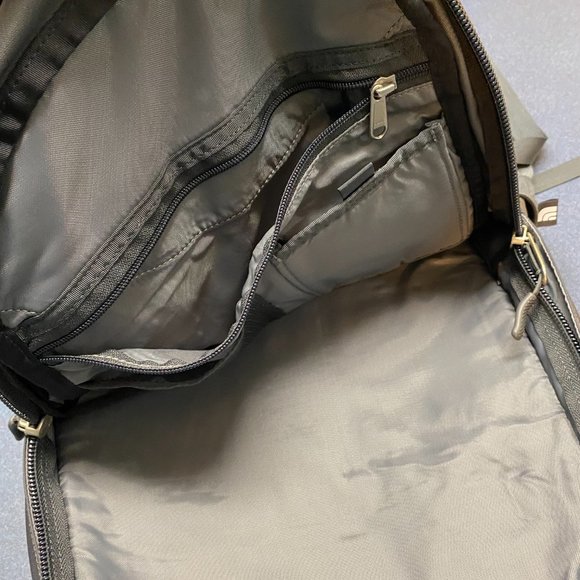 The North Face Backpack - Picture 6 of 7